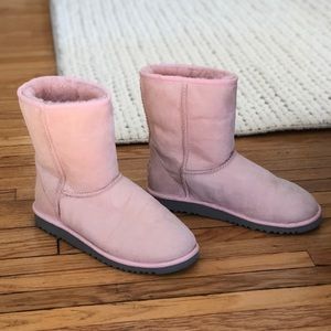 Pink Uggs | Kids 5 // Women’s 6.5
